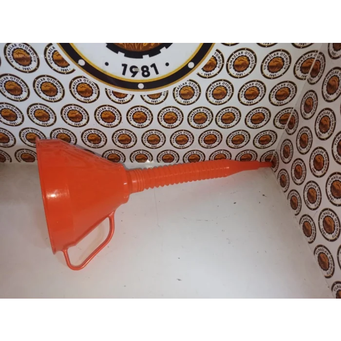 PLASTİK HUNİ (PARÇALI)