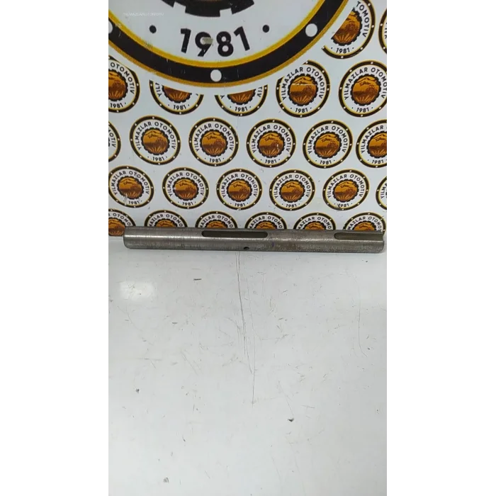 ÜST ELEVATÖR (KAMALI) MİL -955