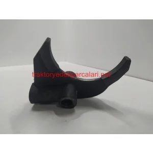 ÇATAL DİŞLİ KUTUSU GERİ VİTES