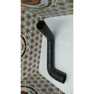 RADYATÖR ÜST HORTUMU 630-955