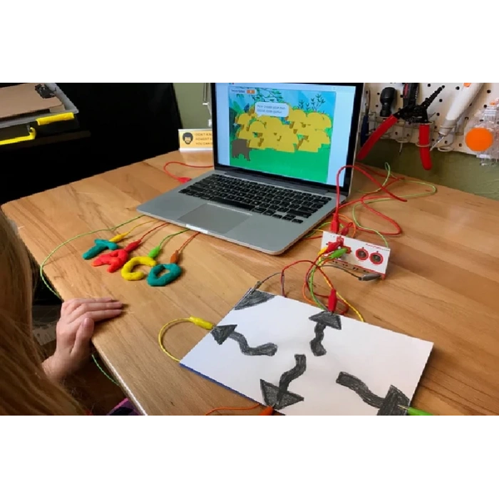 Makey Makey Deluxe Kit