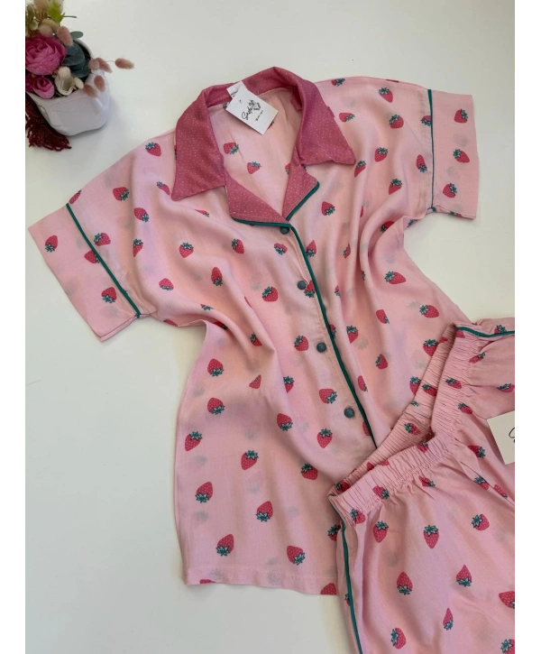 ÇİLEK DESEN ŞORT PİJAMA TAKIMI