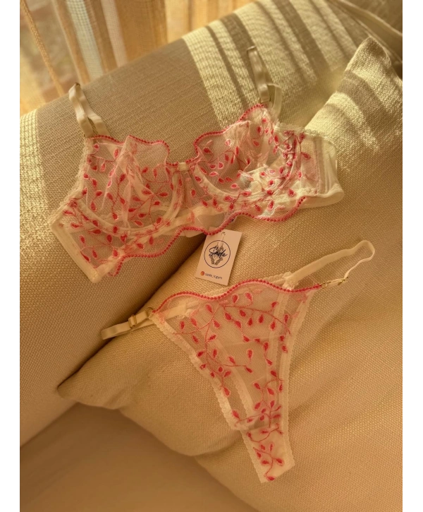 DAMLA DETAY DANTEL SÜTYEN TAKIM