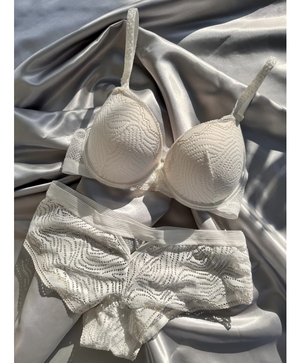 EKRU GOLD ŞERİT DETAY TAKIM