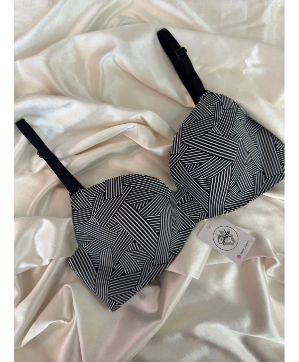 LAZER DESENLİ DESTEKSİZ SÜTYEN