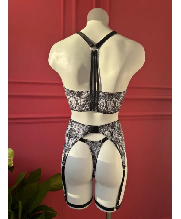 YILAN DESEN ELDİVENLİ FANTAZİ TAKIM