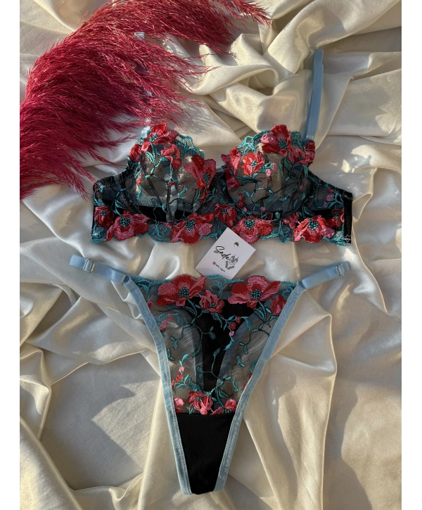 PEMBE İŞLEME MAVİ DANTEL TAKIM