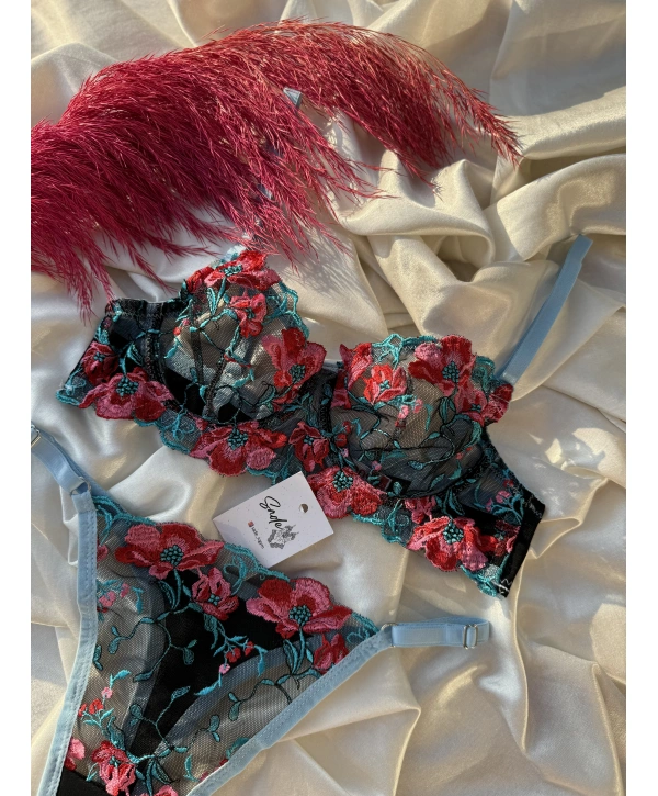 PEMBE İŞLEME MAVİ DANTEL TAKIM