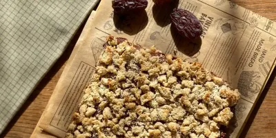 Rafine Şekersiz, Glutensiz ve Süt İçermeyen Hurmalı Turta