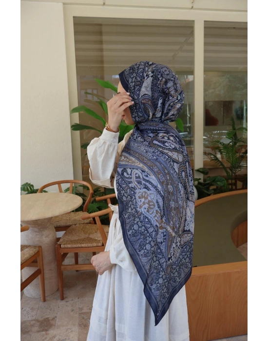 ETNİK DESENLİ LACİVERT ŞAL