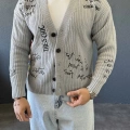 GRİ GRAFFİTİ NAKIŞ DETAYLI TRİKO HIRKA