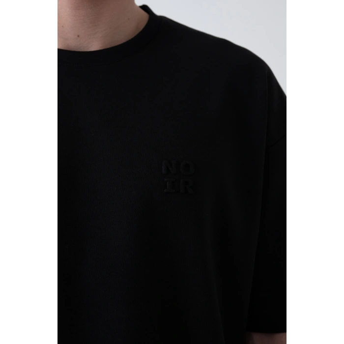 SİYAH OVERSİZE KALIP KABARTMALI BASKI TİŞORT