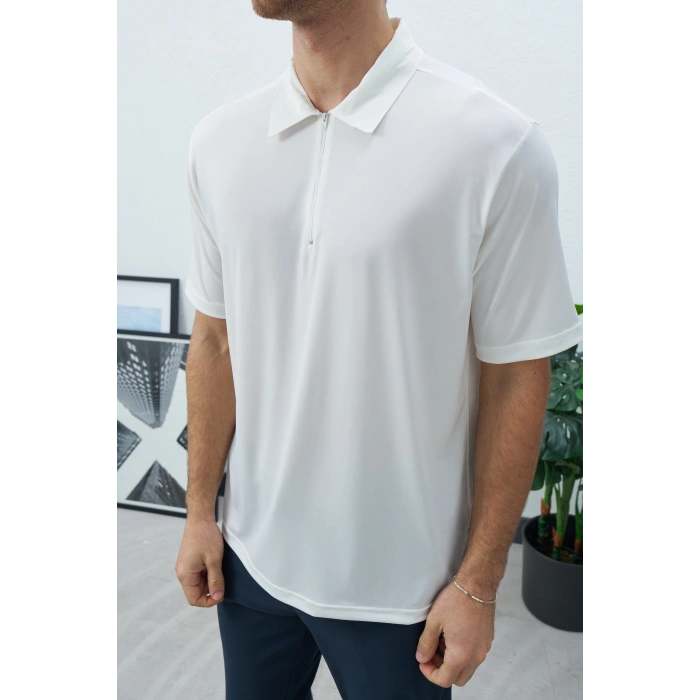 BEYAZ FERMUARLI POLO YAKA TİŞÖRT