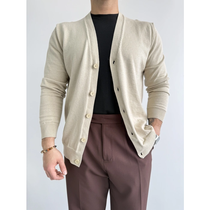 BEJ DÜĞMELİ HIRKA