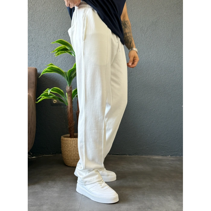 BEYAZ ÇİMA DETAYLI BAGGY KALIP EŞOFMAN