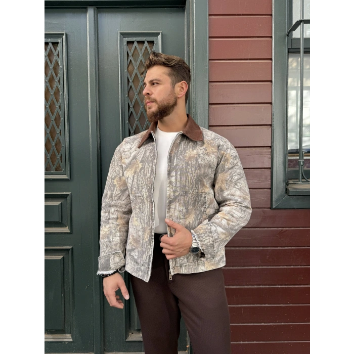 Kahverengi Yakalı Desenli Gabardin Ceket