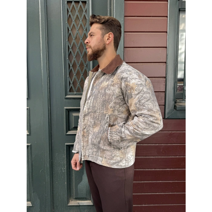 Kahverengi Yakalı Desenli Gabardin Ceket