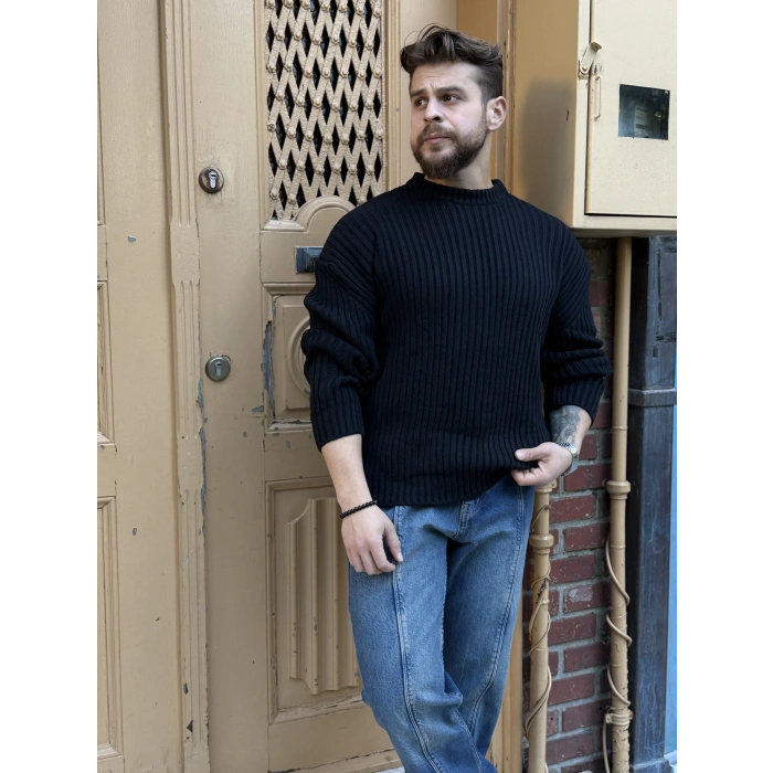 Oversize Kalıp Kalın Fitilli Kazak Siyah