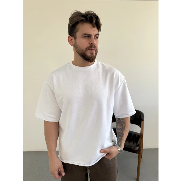 Pis Kesim Oversize Kalıp Tişört Beyaz