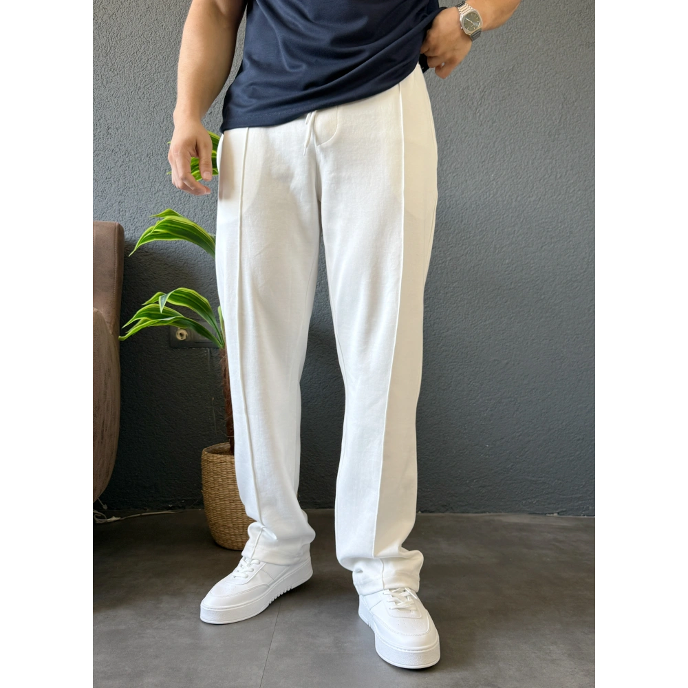BEYAZ ÇİMA DETAYLI BAGGY KALIP EŞOFMAN