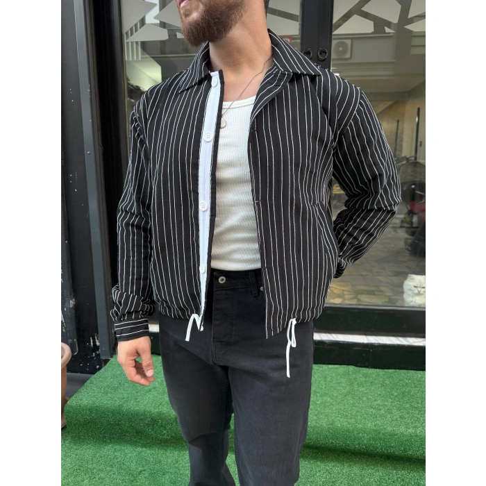 Siyah Çizgili Mevsimlik Ceket