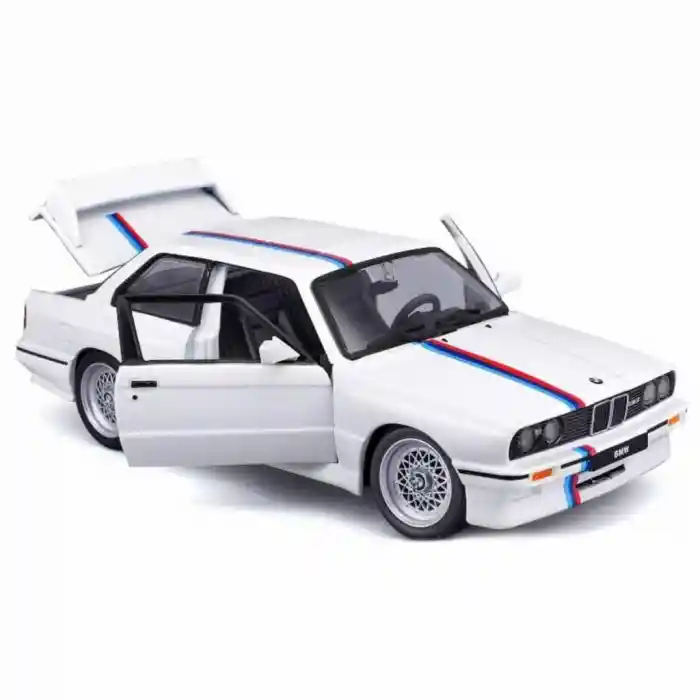 21100 Burago 1:24 BMW M3 1988 Model Araba