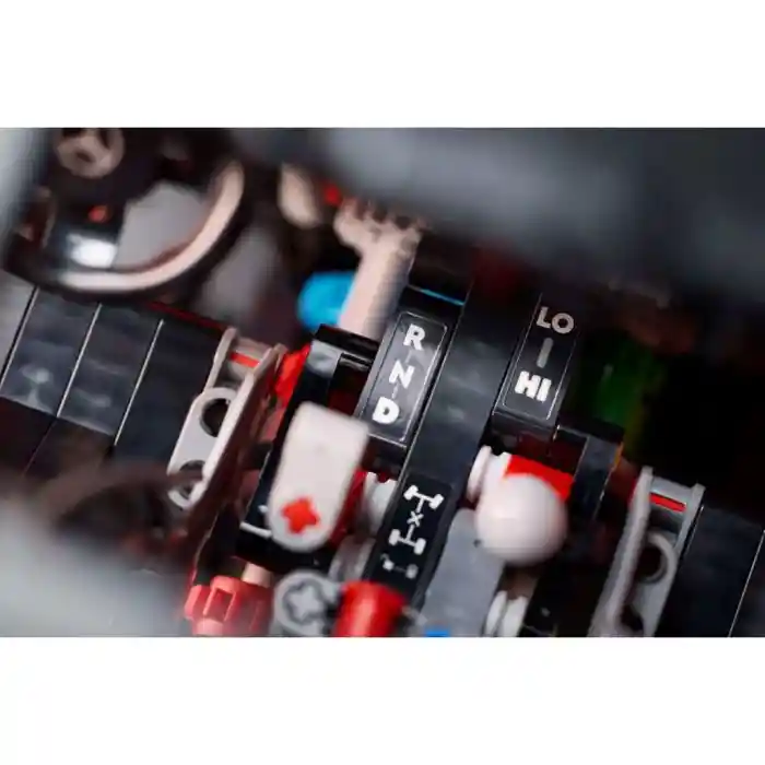 42177   Technic Mercedes-Benz G 500 PROFESSIONAL Line 2891 parça +18 yaş