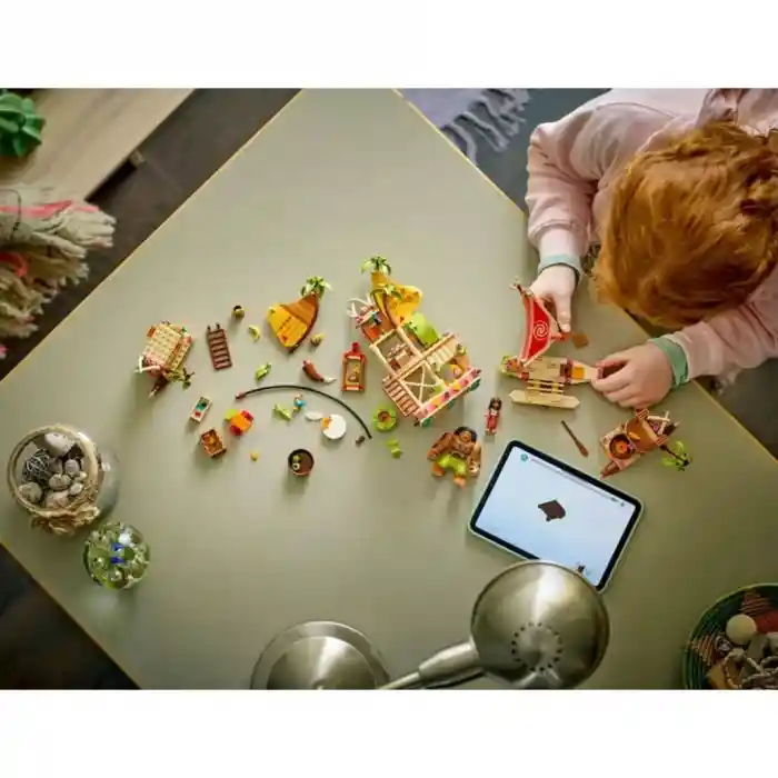 43258 NessiWorld YAPIM SETİ 572 parça +7 yaş