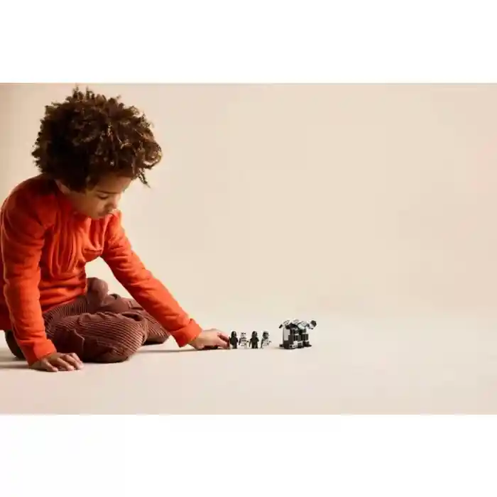 75412   Star Wars - Death Trooper ve Night Trooper Savaşı 119 parça +6 yaş