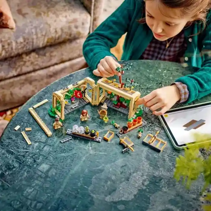 76445 Harry Potter - Hogwarts Şatosu: Bitkibilim Dersi 390 parça +8 yaş