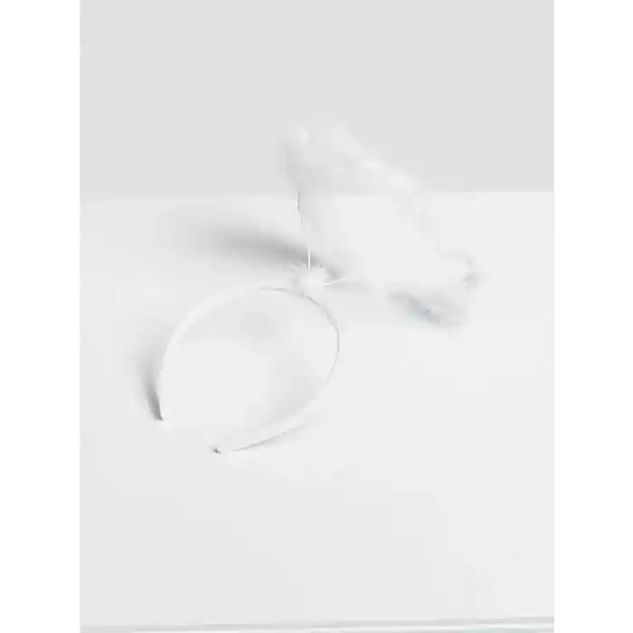 Beyaz Otrişli Tüylü Esnek Yapı Melek Haresi Melek Tacı