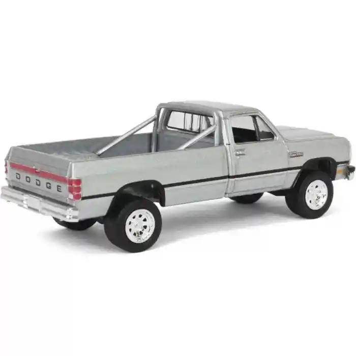 1/64 All-Terrain Series 16- 1992 Dodge Ram D250 Power Ram