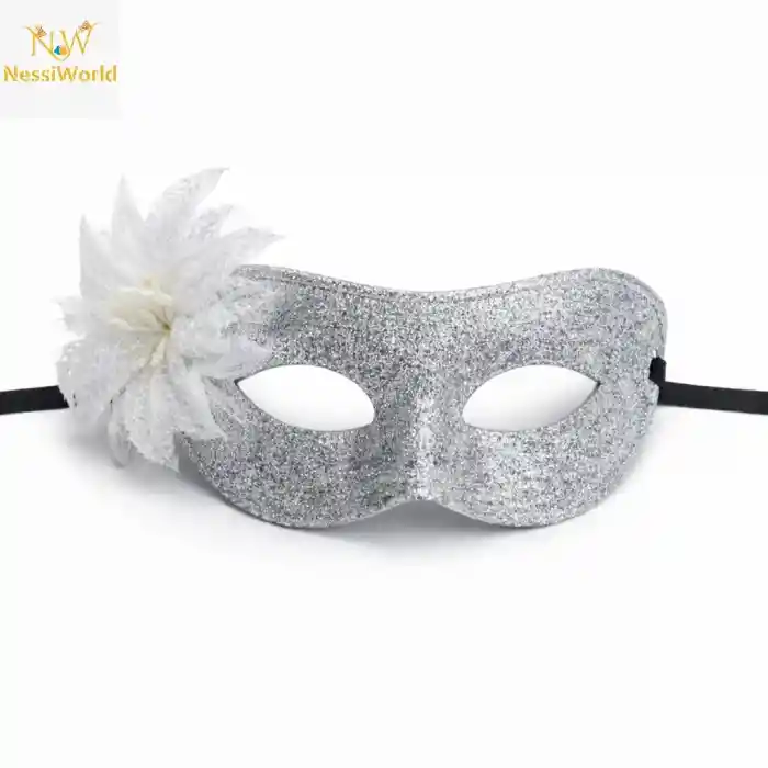 Gümüş Simli Tüylü Balo Maskesi – Kadın Parti & Maskeli Balo Maskesi