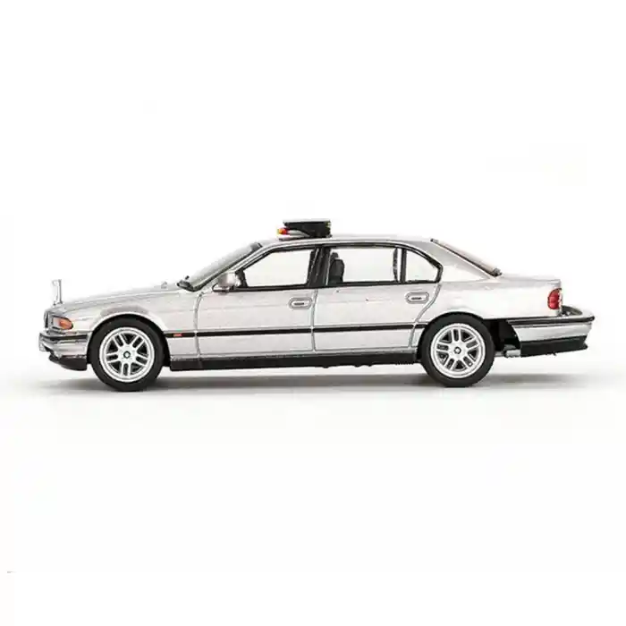 Mini GT 1/64 BMW 750IL Tomorrow Never Dies Blister Paket