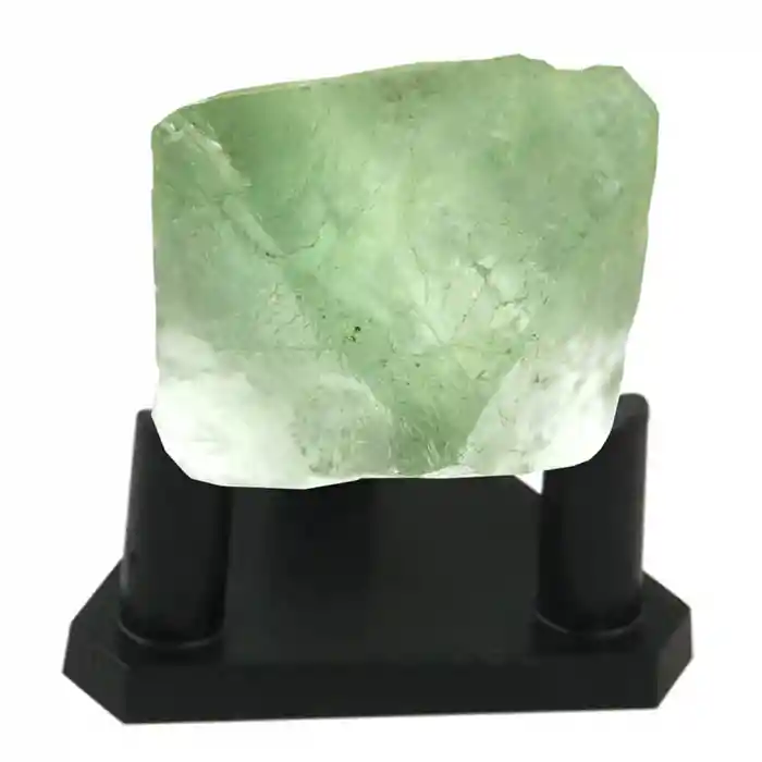 Natgeo Parlayan Kristal Lab