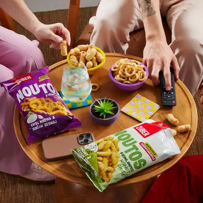 Noutos Fırın Nohut Cipsi 55 Gr Yoğurt ve Mevsim Yeşillikleri