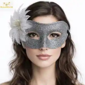 Gümüş Simli Tüylü Balo Maskesi – Kadın Parti & Maskeli Balo Maskesi
