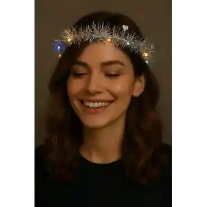 Kalp Püsküllü Gece Parıltısı 3 Modlu LED'li Işıklı Taç Gümüş Renk