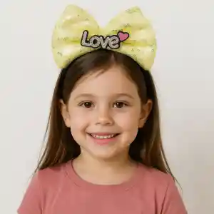 LED Işıklı Love Yazılı Sarı Fiyonk Taç – Kız Çocuk Parti Tacı