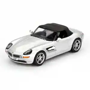 Mini GT 1/64 BMW Z8 The World Is Not Enough Blister Paket