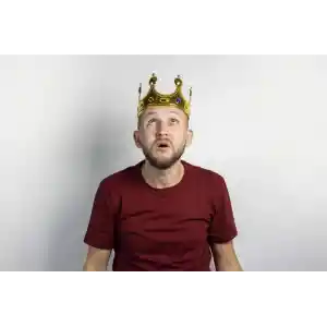 Plastik Kral Tacı Altın Renk Yetişkin Boy 55 cm