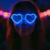 Mavi LED Işıklı Kalp Gözlük – 3 Modlu Parti &