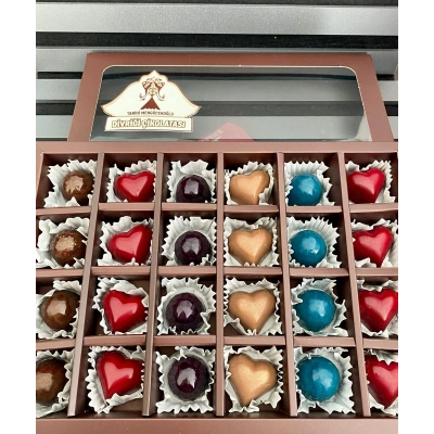 Lavin Artisan Çikolata Kutusu 24lü