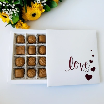 Lavin Artisan Kalpli Çikolata Kutusu 9 Adet Beyaz Kutu