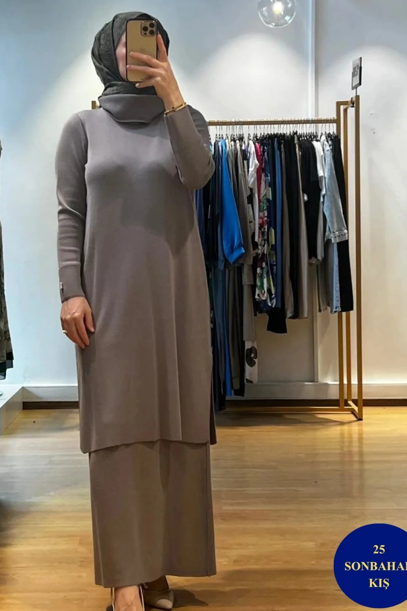 MissDalida Boğazlı Yaka Uzun Elbise T25K-4004