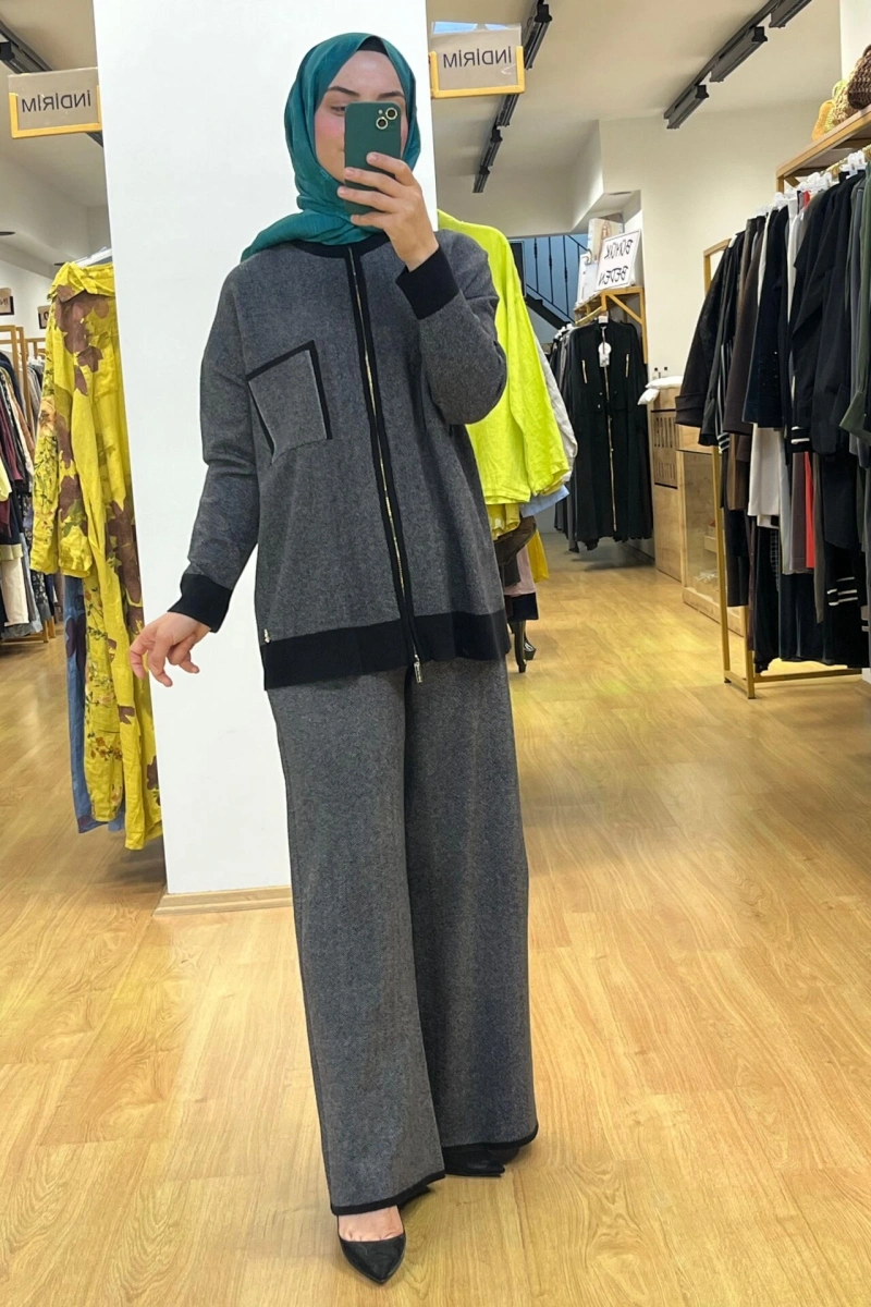 MissDalida Dik Yaka Fermuarlı Cepli Triko Ceket T25PF-8009