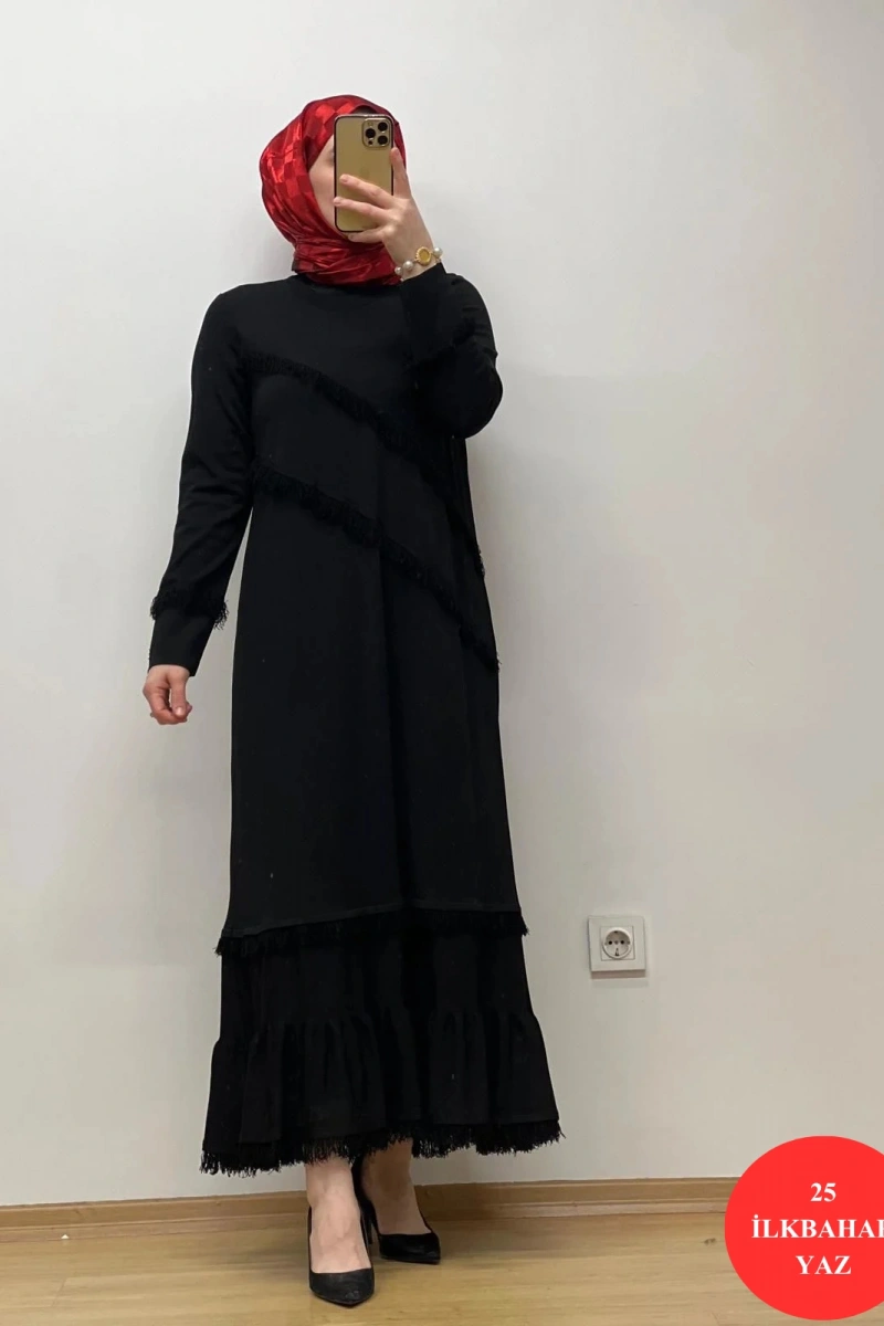 MissDalida Püskül Detaylı Uzun Triko Elbise 25Y-4000