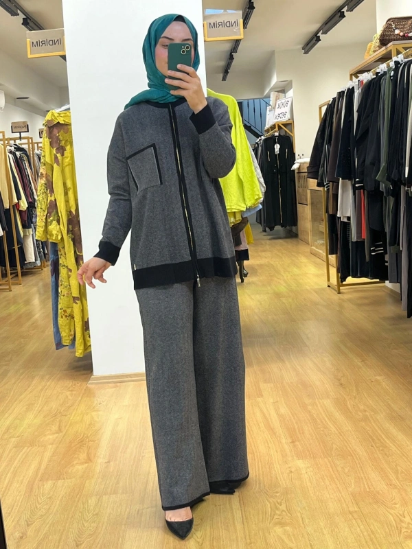 MissDalida Dik Yaka Fermuarlı Cepli Triko Ceket T25PF-8009