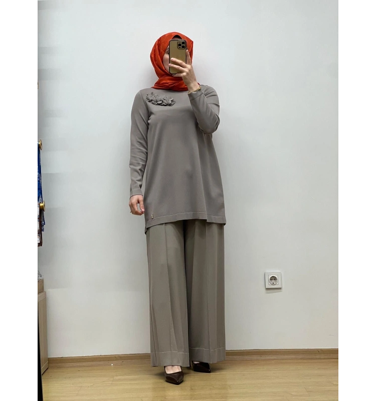 MissDalida Önü Dikişli Bol Paça Triko Pantolon 25Y-7009