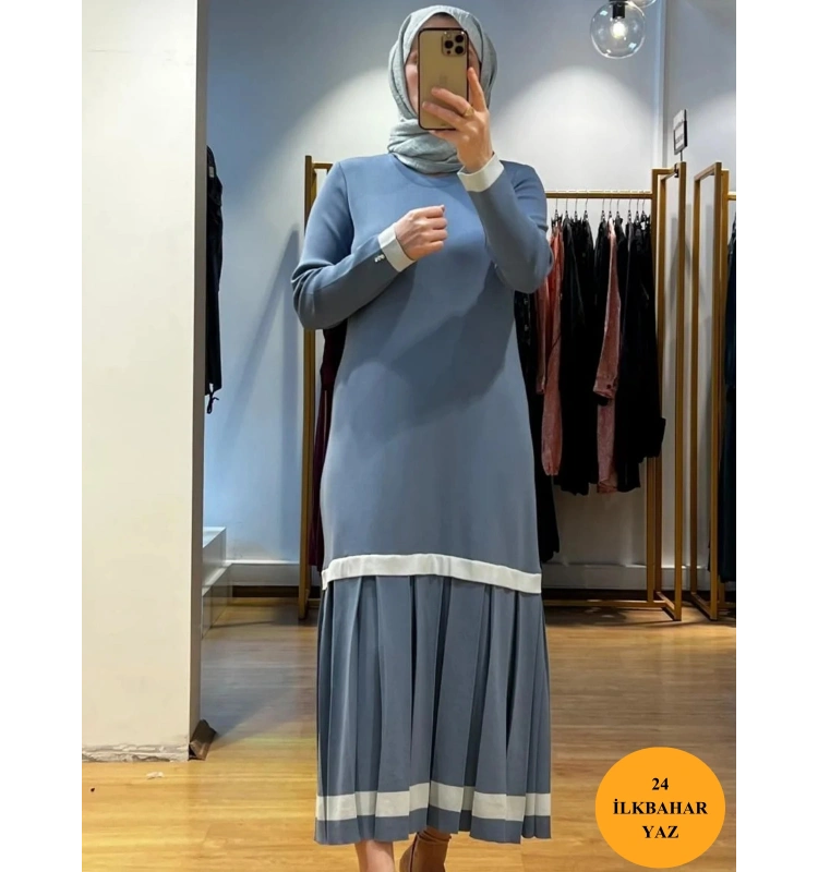 MissDalida Üst Kısmı Düz Pilise Detaylı Elbise T24Y-4010